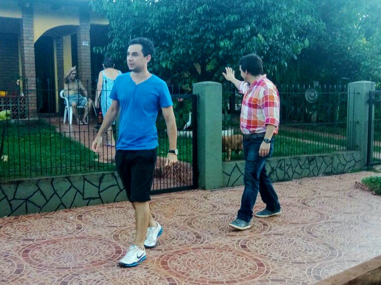 Estamos recorriendo el B* Belgrano para charlar con los vecinos y traer soluciones a sus reclamos. - #Cambiemos #UCR