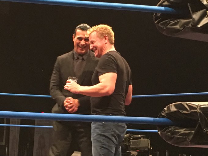 Ver imagem no Twitter Ver imagem no Twitter