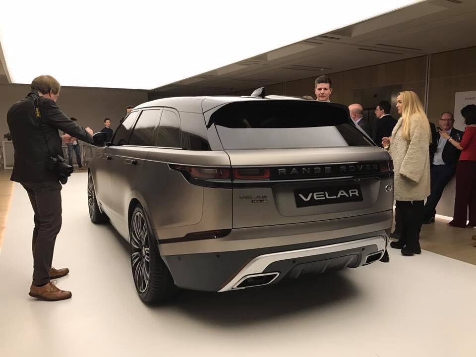peter_ess's tweet photo. The New Range Rover Velar 😍😍😍😍 https://t.co/ykCNNmZiKz