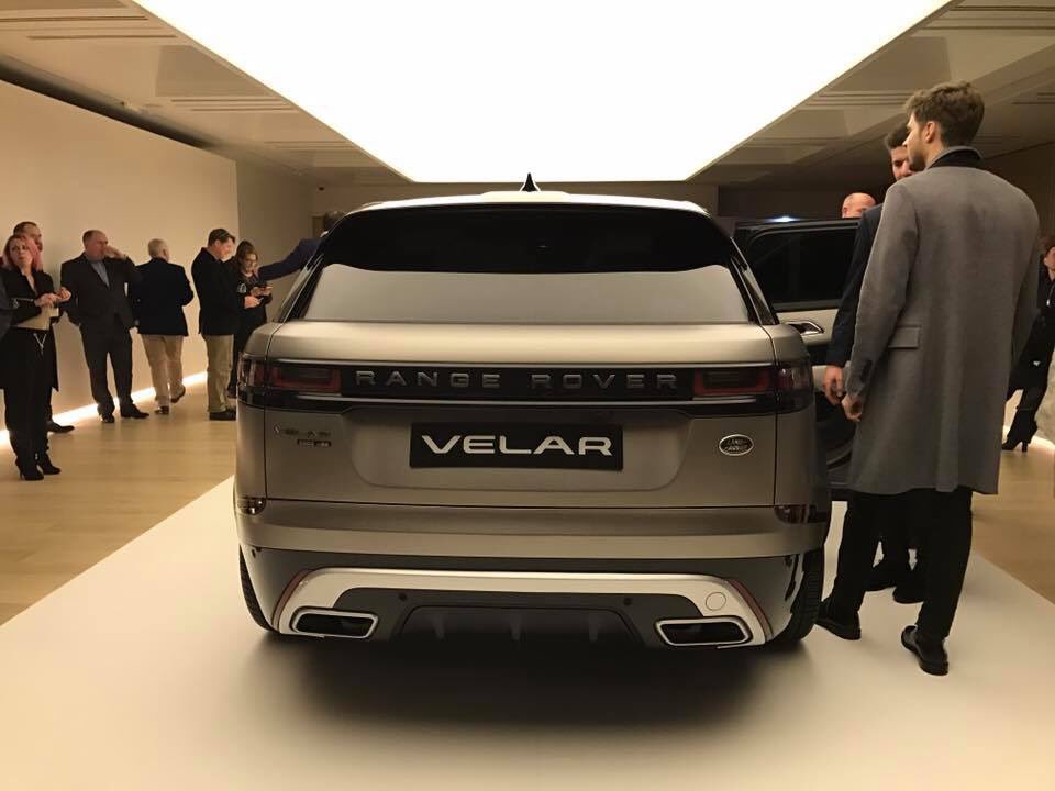 peter_ess's tweet photo. The New Range Rover Velar 😍😍😍😍 https://t.co/ykCNNmZiKz