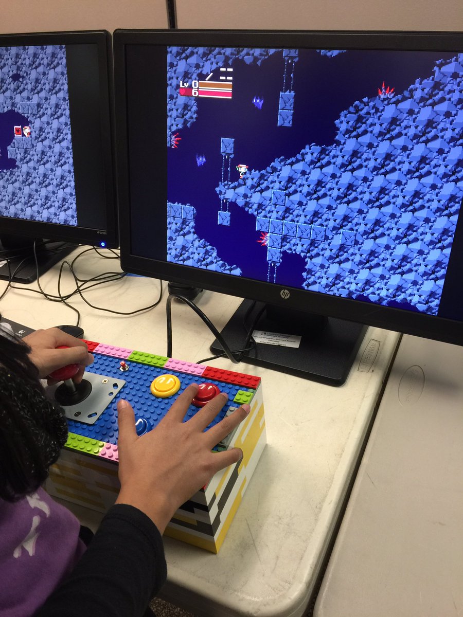 quach2's tweet photo. Fun with Raspberry Pi @Livermore_Lab #STEMDayAtTheLab https://t.co/Hu7N7mdAG0