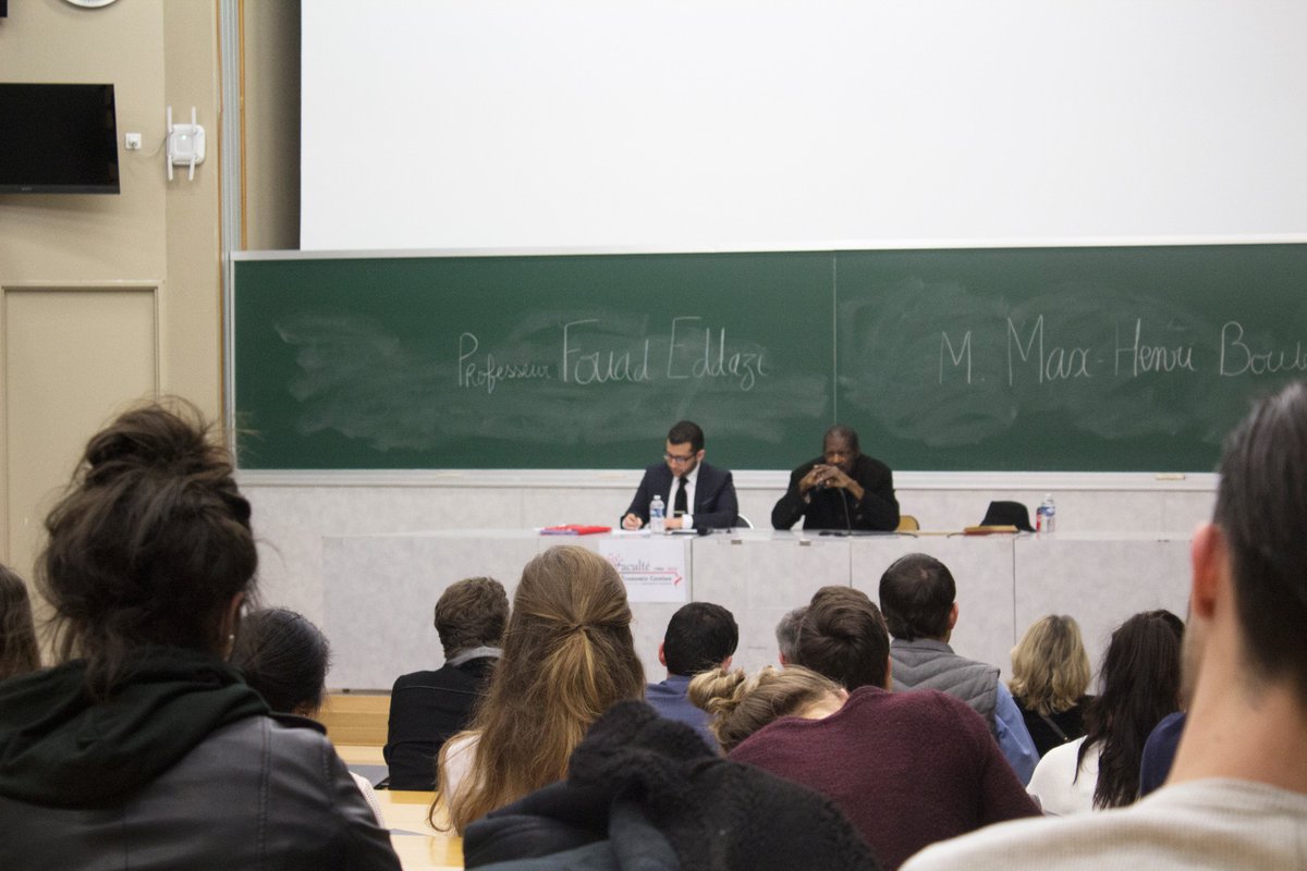 UDIjeunes45's tweet photo. Merci à tous pour votre présence à la conférence-débat "La #France à l'épreuve du #terrorisme". À la prochaine ! @Univ_Orleans #Orléans https://t.co/VA5yMp5Caq
