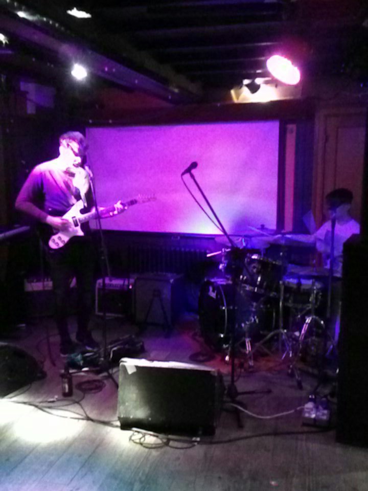 Wasps going for it here at <a href="/McHughsbar1711/">McHughs Bar Belfast</a> We are up next. We are going to rock the house down thank you! #irishmusicparty #belfast #ct