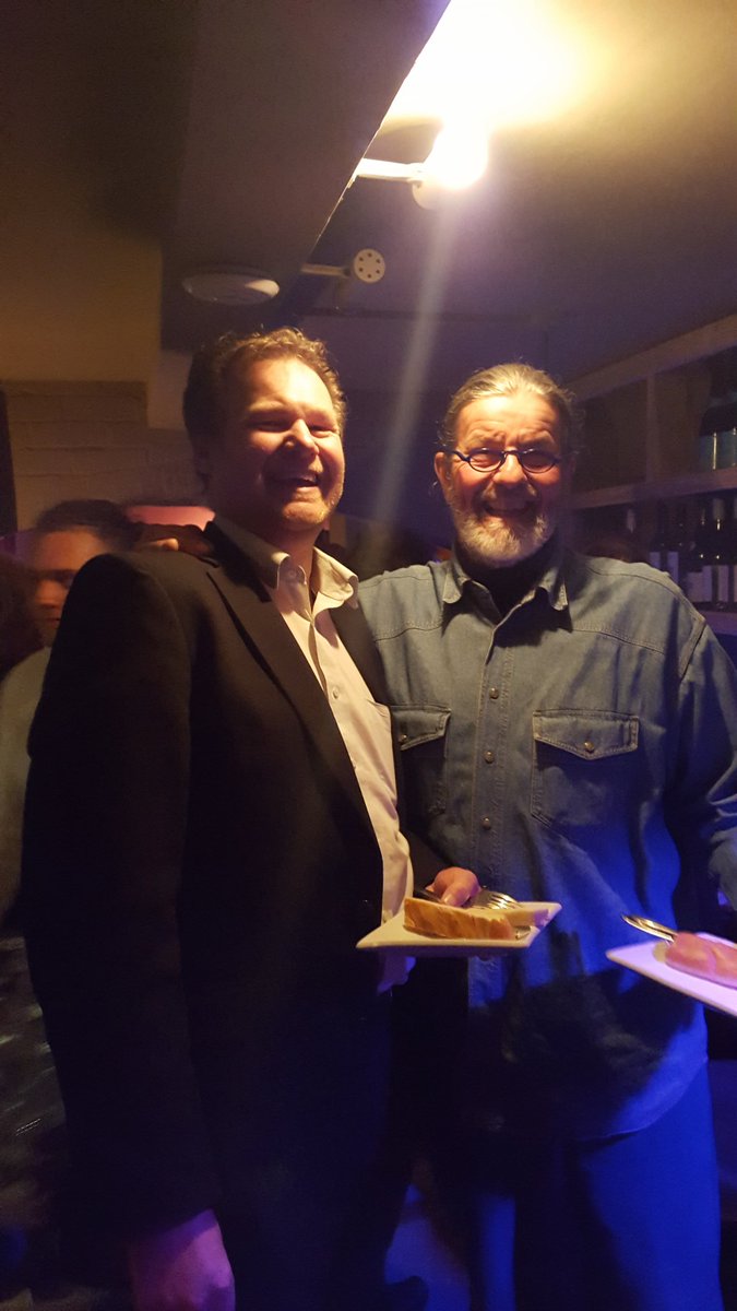 GGPKerryByott's tweet image. #openmic #business #networking #FSB1066 @KingsStationers @thegallivant @grapevinerye @EW_Rye @PHOTOCLIVE @FSBEastSussex Thank U to all! 😁🎷🎷