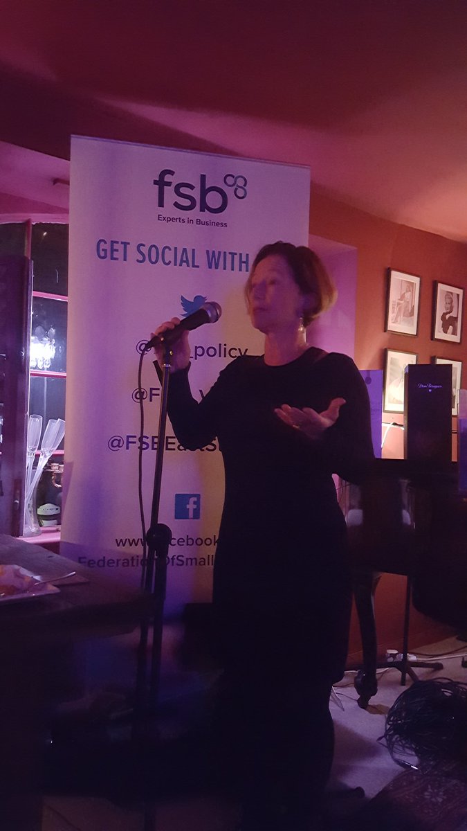 GGPKerryByott's tweet image. #openmic #business #networking #FSB1066 @KingsStationers @thegallivant @grapevinerye @EW_Rye @PHOTOCLIVE @FSBEastSussex Thank U to all! 😁🎷🎷