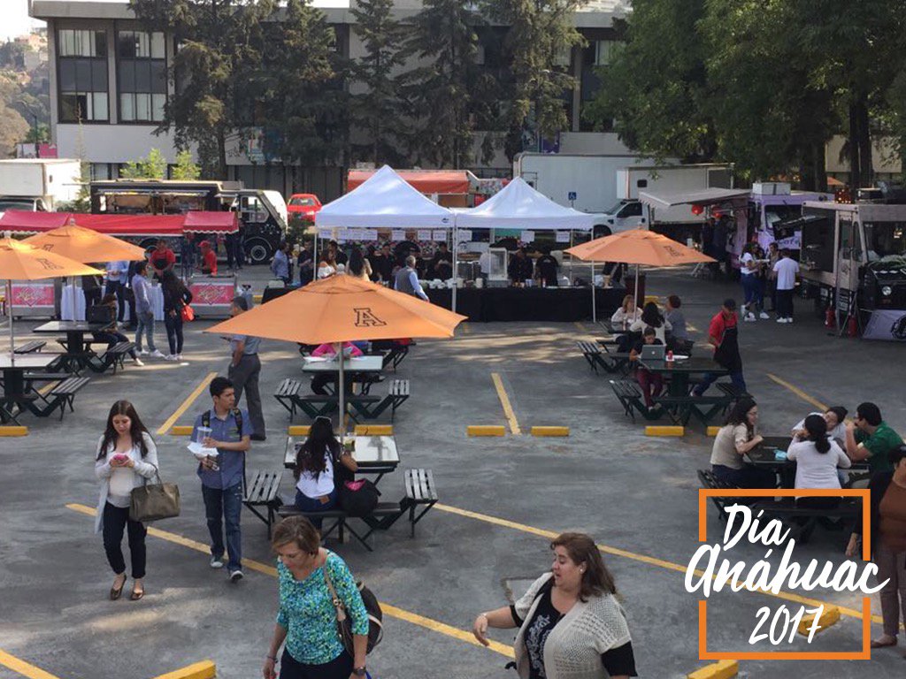 FESAL_anahuac's tweet photo. ¿Hambre? ¡Ve a visitar los diferentes food trucks que tenemos para ti en este #díanáhuac en el estacionamiento de administrativos! https://t.co/z5ASJ572e8