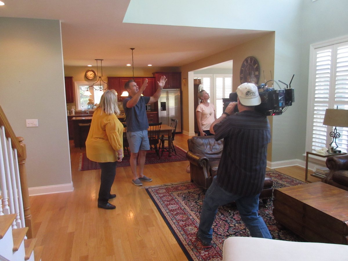 HGTV House Hunters tweet media