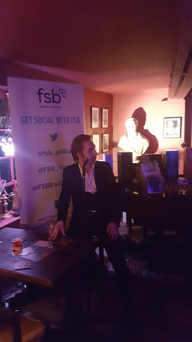 GGPKerryByott's tweet image. #openmic #business #networking #FSB1066 @KingsStationers @thegallivant @grapevinerye @EW_Rye @PHOTOCLIVE @FSBEastSussex Thank U to all! 😁🎷🎷