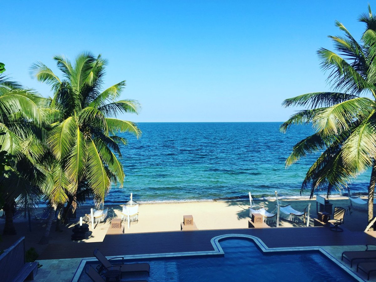 pricelessdates's tweet photo. Why Belize is the Perfect Priceless Vacation https://t.co/16yfeFKeLT #pricelessdates #travelthursday #travelnoire #travelblogger https://t.co/hk8rkGQKhf