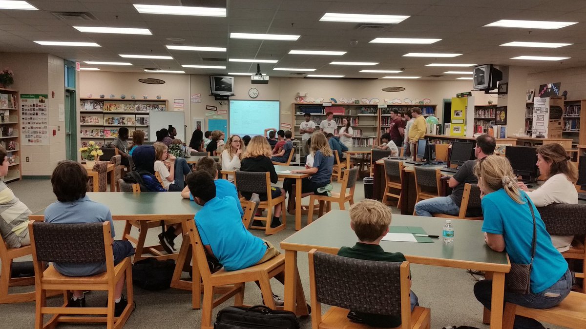 myFlaSTEM's tweet photo. Excellent turnout in #HackPCS practice workshop at Thurgood Marshall MS @my_pcs today! #TeamFLASTEM #MSHackathon #HSVolunteers https://t.co/yeTNSiLSEl