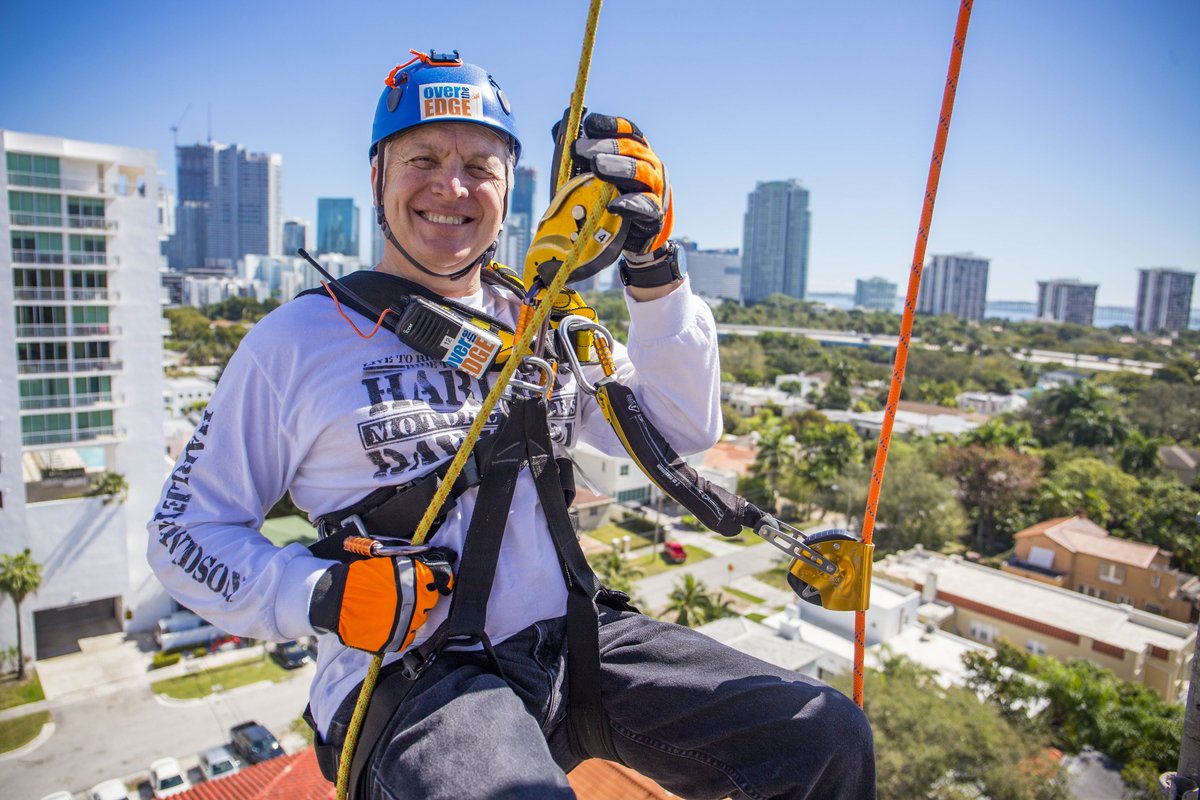 MiamiYFC's tweet photo. @pastorbillwhite smiling 10 stories up the @KeyesRealtors building! Thanks for representing @ChristJourneyCG! #miamiote #stopyouthviolence https://t.co/rXXp9t4Wxc