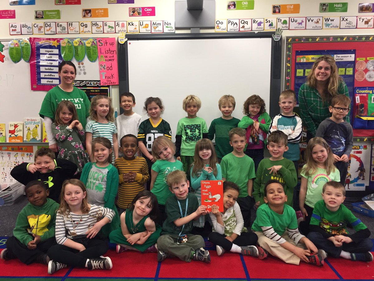LThomas120's tweet photo. 'Green Eggs and Ham' day! #happybirthdaydrseuss https://t.co/W8m88nc26m