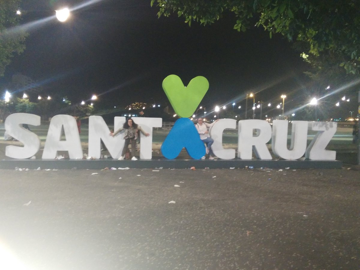 AnaMndez2's tweet photo. Quiero más carnaval!!! https://t.co/qRJM0P3f1C