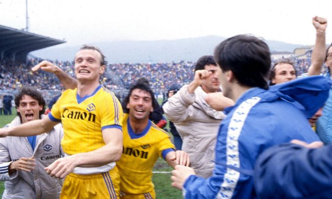 View image on Twitter