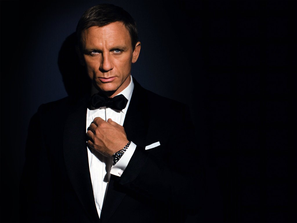 Happy birthday, Daniel Craig aka James Bond   