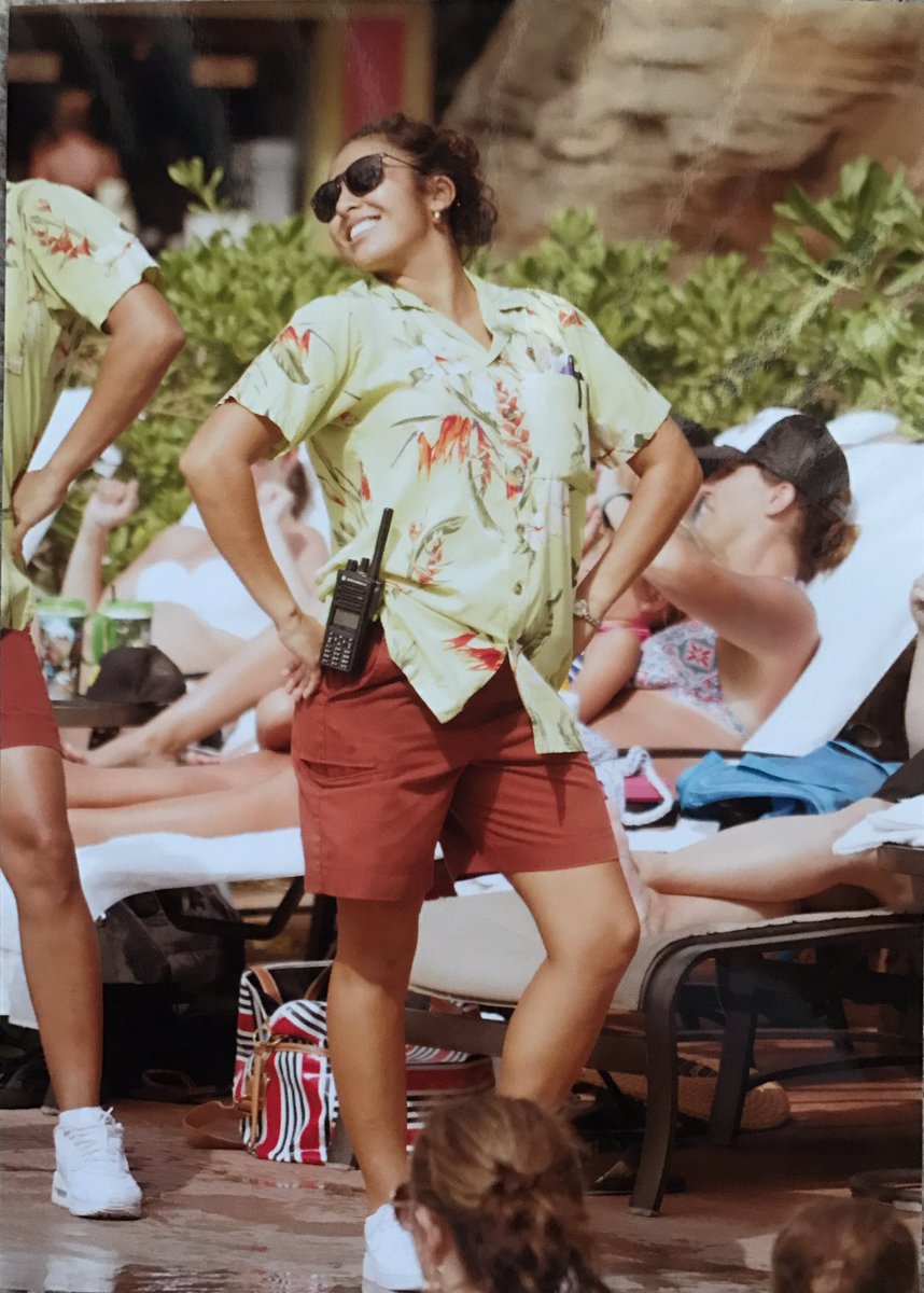 serenavaldez's tweet photo. If anyone isn't sure, here's proof I love my job! 😂🤓💁🏽 #castmember #disney #aulani #disneyside #disneysidecast #lovemyjob #cheesy #living https://t.co/AmEa5fO7eX