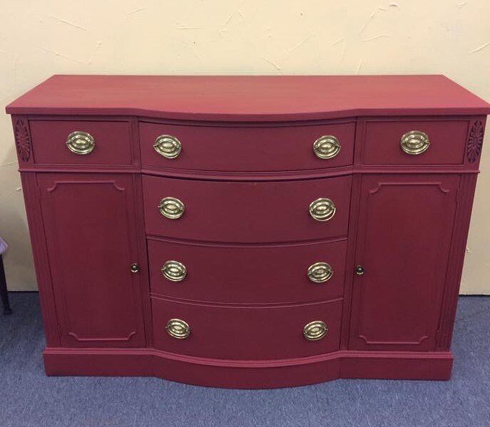 RustandRosesTx's tweet photo. #rustandrosesabilenetx #abilene #abilenetx #texas #red #buffet #shoplocalabilenetx #youneeโฆ https://t.co/wyFwJ8cSyh https://t.co/BvSfjXk8I0