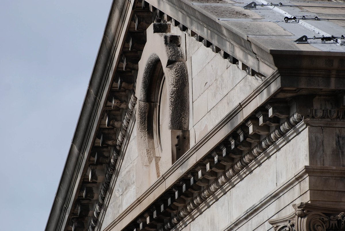 NiagaraInfo's tweet photo. The #TorontoPower Station retired in 1974 is an architectural and design marvel. It's 111 years old this year #NiagaraParks #NiagaraFalls https://t.co/5r7NI6CUWW