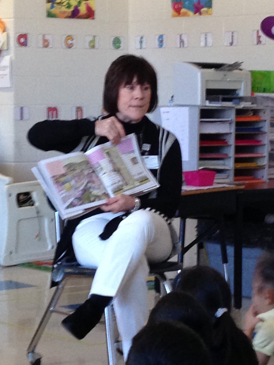 We had the honor of Mrs. Susan Cox reading to our class today for Read Across America day. <a href="/ELEM_Rowan/">RSS Elementary</a>  @Principal_EDKES  #readreadread
