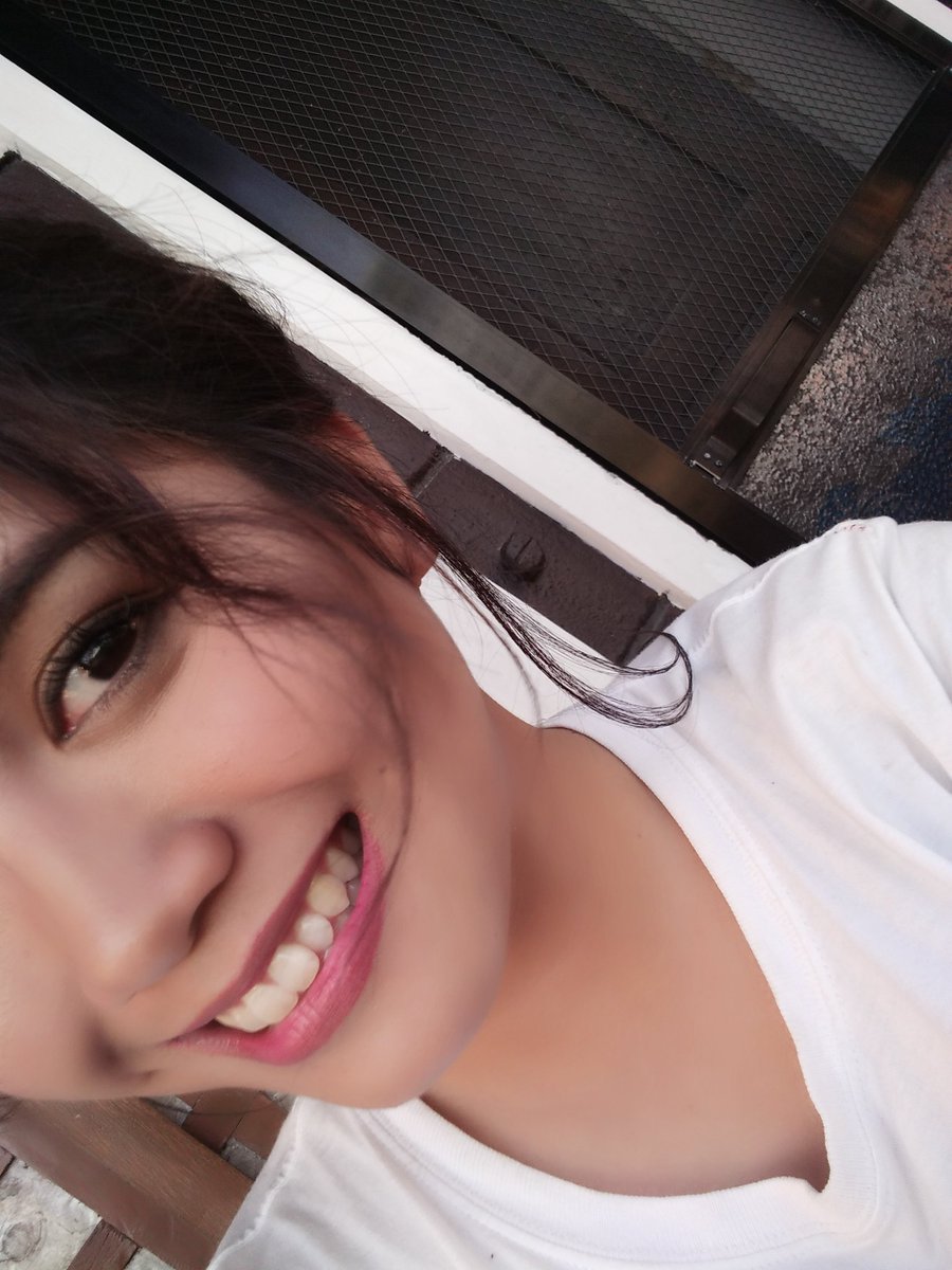 sayrelmm's tweet photo. 💋💄 https://t.co/7ohjtKYNu5