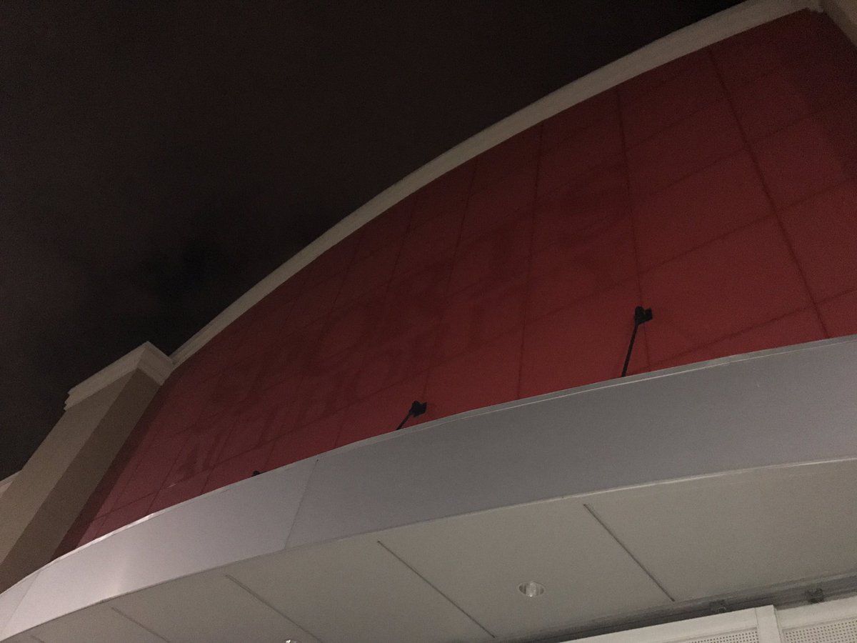 StockPolls's tweet image. @SportsAuthority RIP.
#death
#outofbuisness