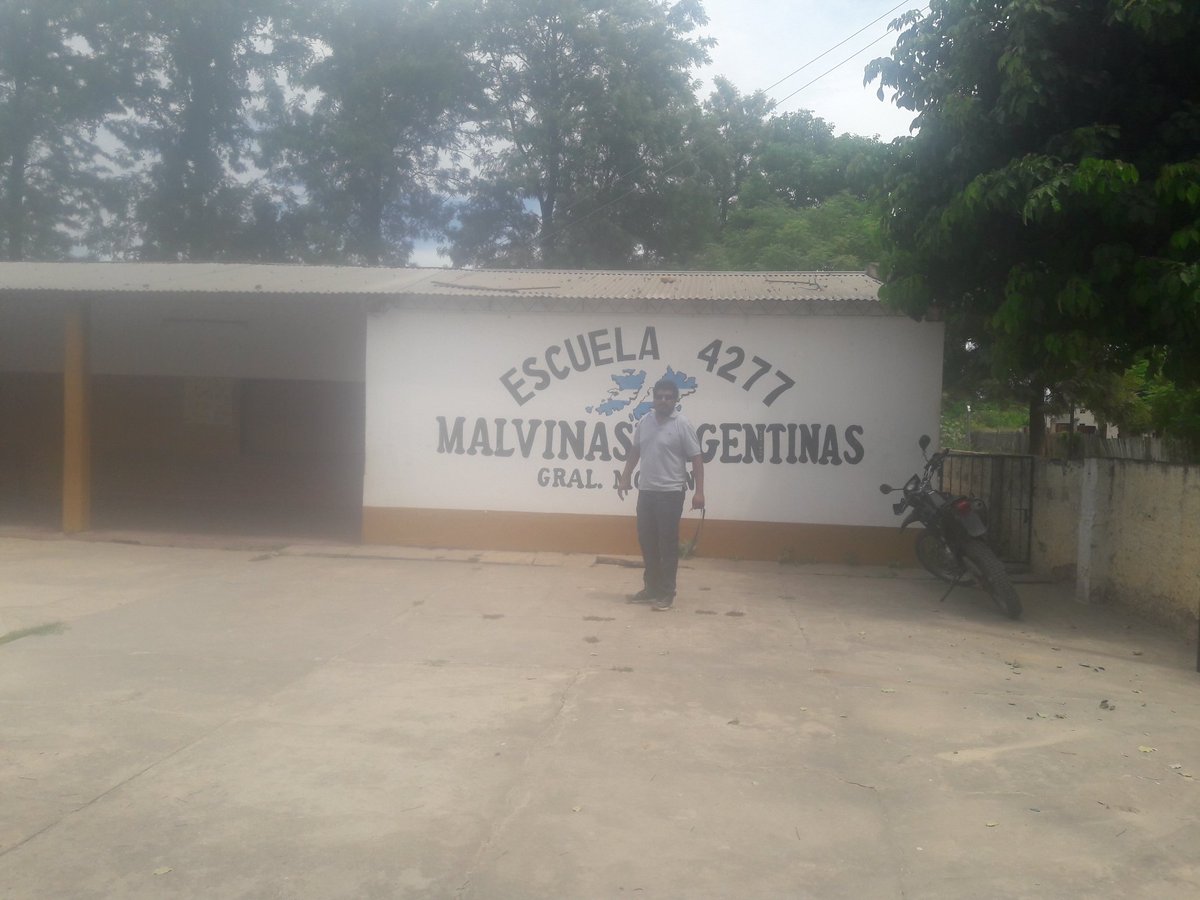 Preparando los equipos para las capacitacion de abril Esc N° 4277 <a href="/JoanaChocobar/">Joana Chocobar</a> <a href="/EquipoTic2020/">Conectar Ig Salta</a>