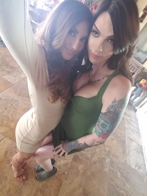 Got to shoot with my wifey😍 She's a goddess😙Beautiful on the inside and out❤💕 @XXXChelseaMarie https://t<a href="/tag/avntrophygirls"class="tags"><span>#avntrophygirls</span></a>