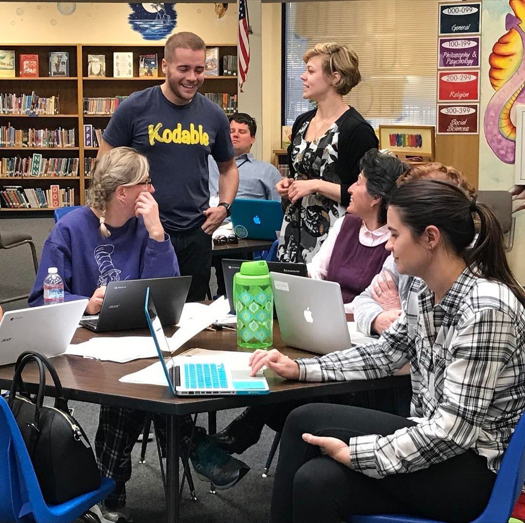 lhighfill's tweet image. #PUSDedu teachers learning CS integration with the @kodable  team. #beyondthehourofcode … ift.tt/2mLNrJn