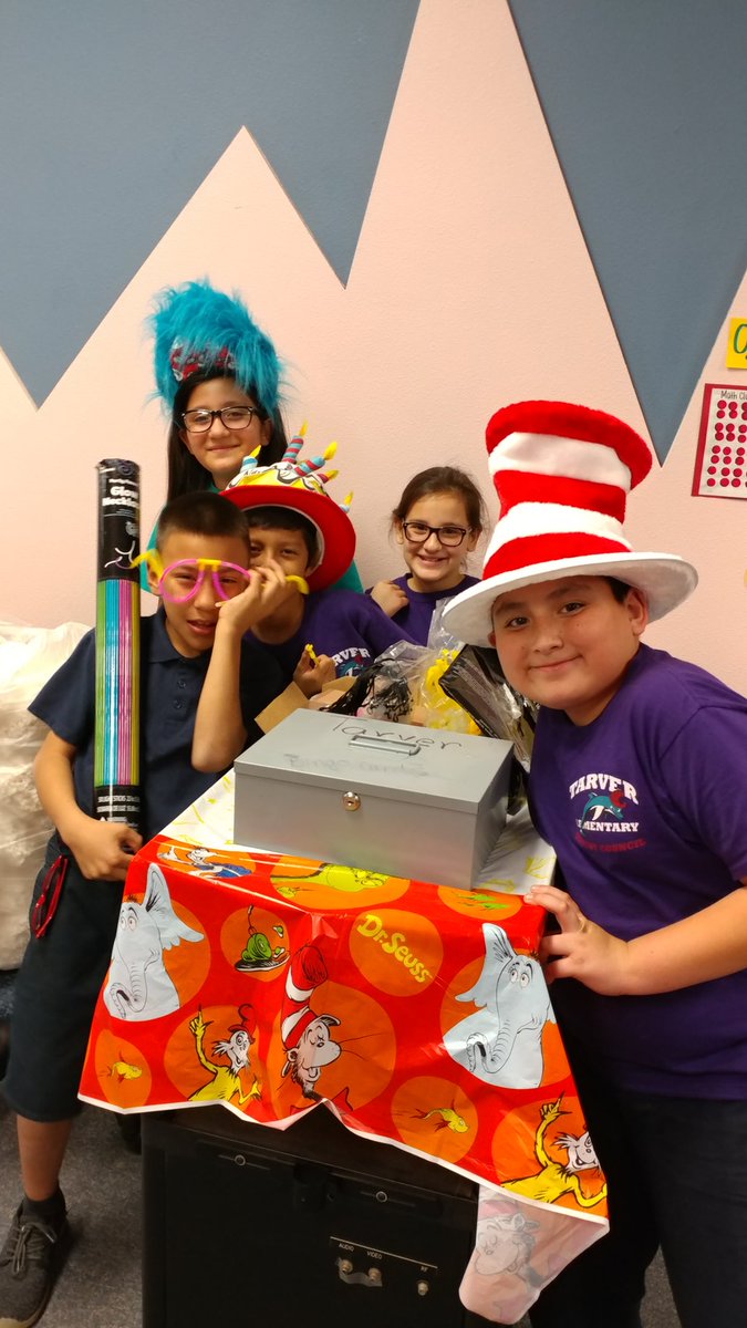 CSDBishop's tweet photo. More fun! #ReadAcrossAmerica #inspirecsd @tarverschool @leapfrog2025 https://t.co/ZwnKM3MVkb