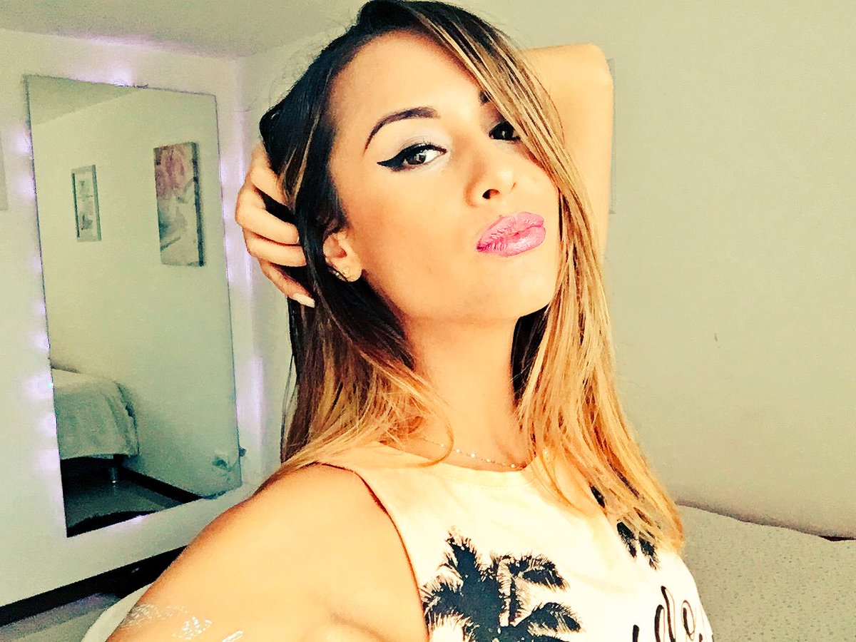 JuiceLizard's tweet photo. SHOUT OUT! #MustFollow

❤️ @Eva_Gomez15 ❤️
❤️ @Eva_Gomez15 ❤️
❤️ @Eva_Gomez15 ❤️

@B_More_Horny @TowsAndHoes @Natuky85 @Boogie_1969 https://t.co/jLDf1HeFgU