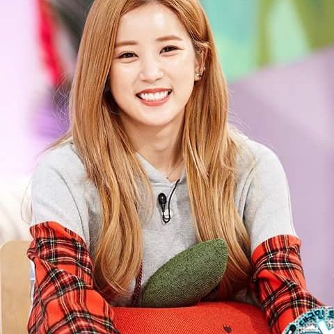ninlexM's tweet photo. HAPPY HAPPY BIRTHDAY TO MY BEAUTIFUL SECOND BIAS CHORONG🎂🎁🎉🎊 너의 삶에 더 많은 생일이 올거야.😀naega salanghaneun joh-eun halu doeseyo.MWAH MWAH😍😙 https://t.co/ojB9E8IQMi