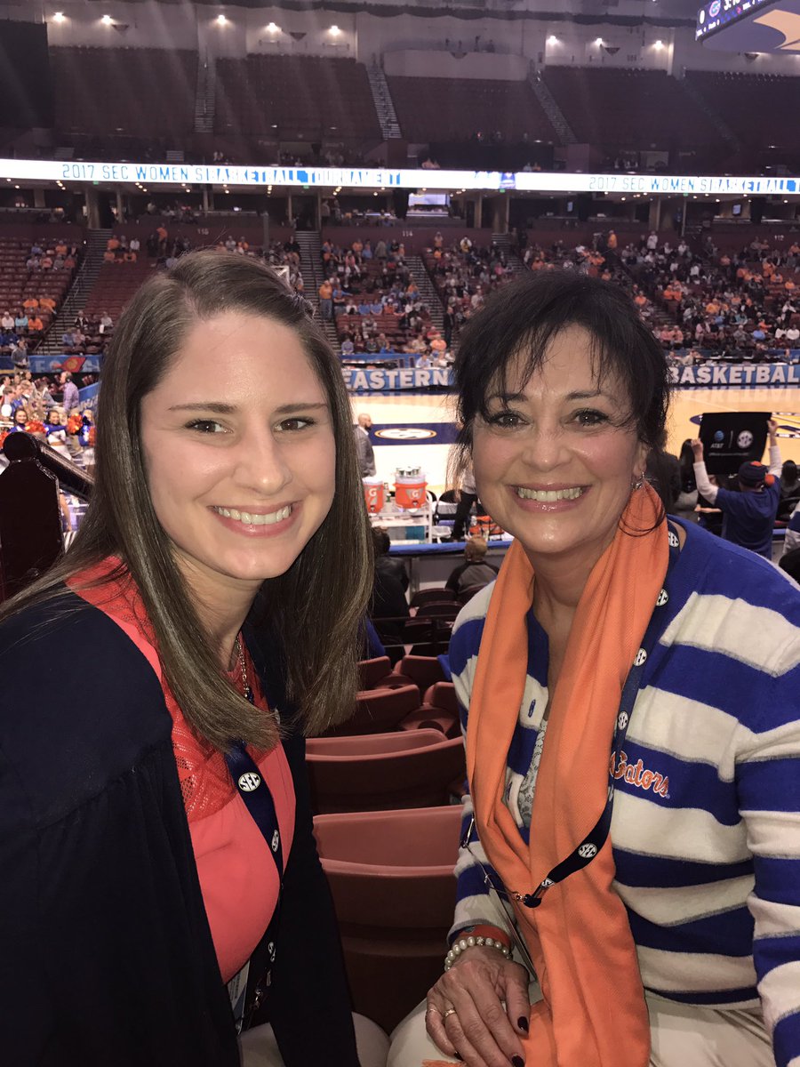 lanimcquade's tweet photo. #SECWBB  GO GATORS🐊 https://t.co/ry5uzWDDR5