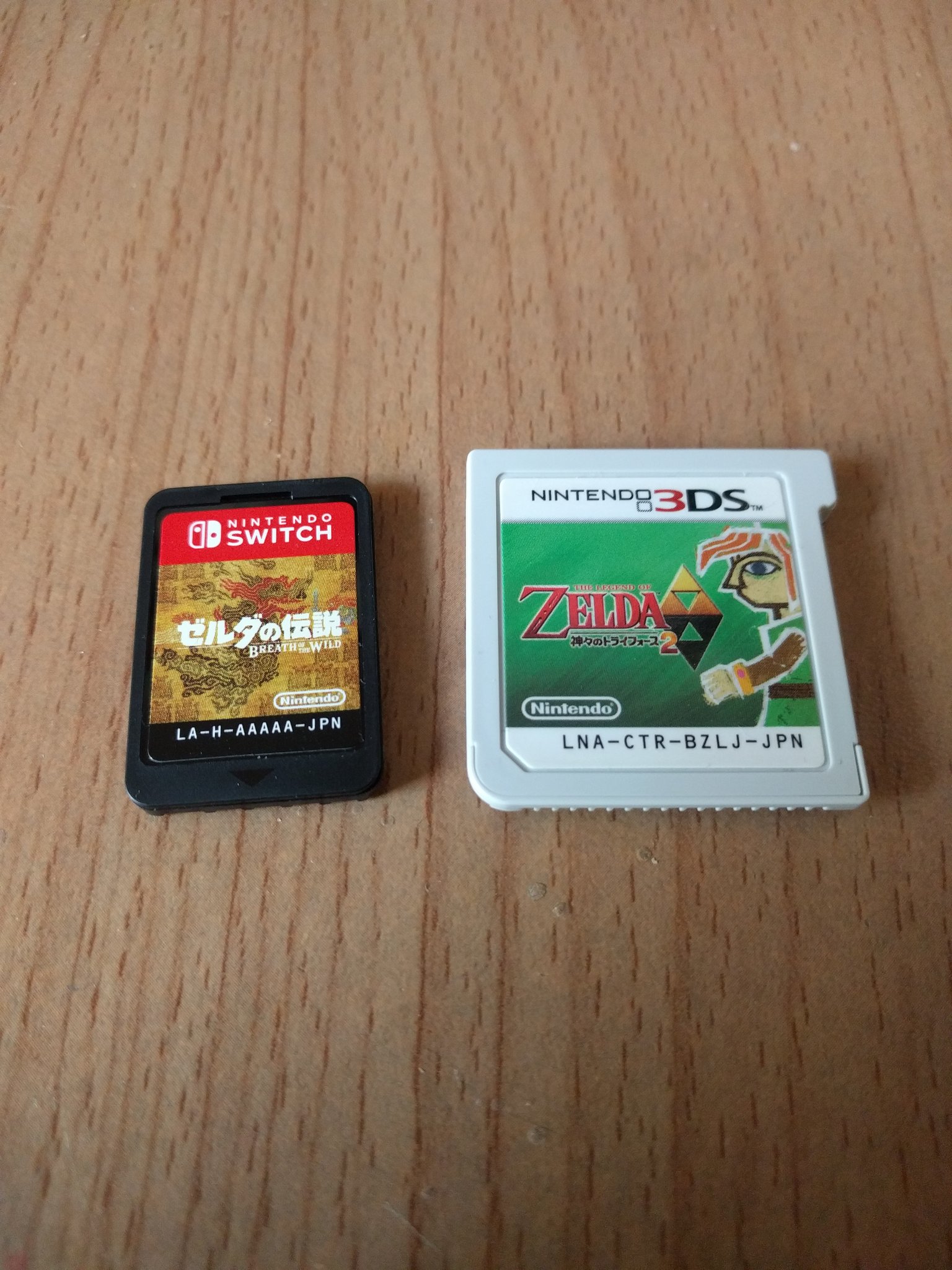 一休 スイッチソフトと3dsのサイズ比較 小っさ T Co Gkhcu5svke Twitter