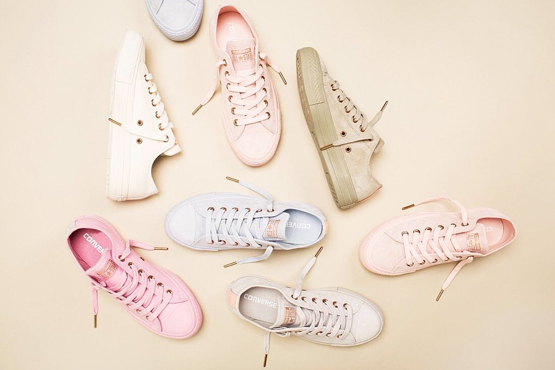 bdsbagsshoes's tweet photo. รับพรี Converse spring blossom (ไม่เข้าไทยน้า) ของแท้จากอังกฤษ 4,300 บาท ส่งฟรีค่ะ

ทัก dm/ Line@ : bdsbagsshoes (มี @ นะคะ)
#คุณแม่วัยใส https://t.co/8QlNqRPGlz