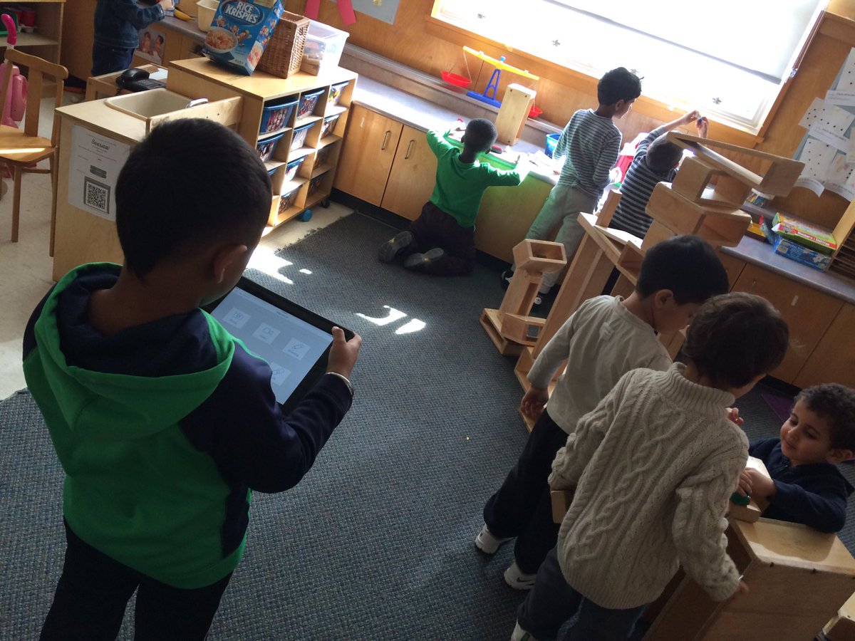 RidgeviewK3's tweet photo. Getting ready to take a video of the building process and play taking place at the big blocks area using Seesaw #rpsassess https://t.co/fPdKGY350f