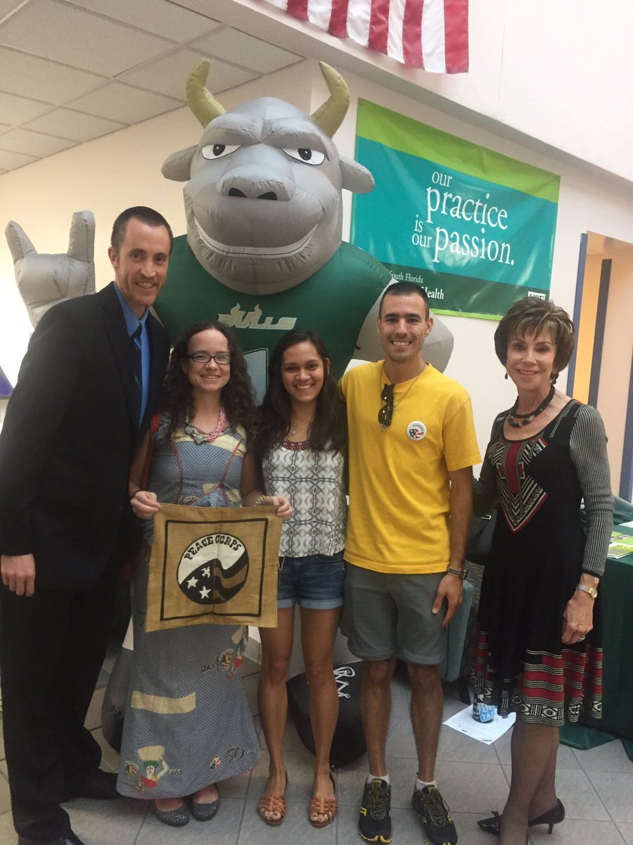 naughtoncc's tweet photo. Celebrating #PeaceCorpsWeek2017 with President Genshaft, launching @PeaceCorps prep and 4 fellows programs. @USouthFlorida https://t.co/fn3B09IkqF