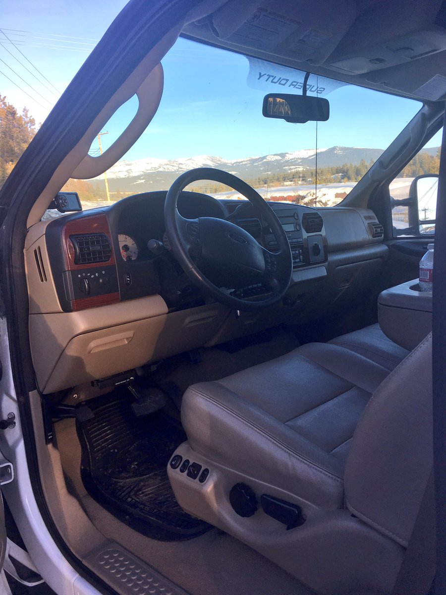 bryson27olson's tweet photo. The new whip is fresh #f2fiddy #lariat https://t.co/1qVEQ2bvaW