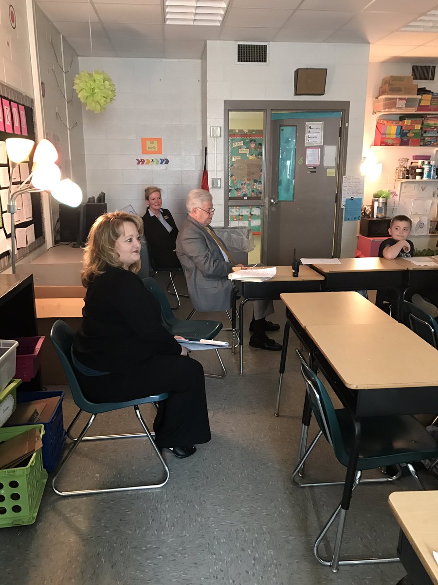 bethc101110's tweet photo. Georgia DOE observing premier teachers at GHE today! https://t.co/DAgZaBct56