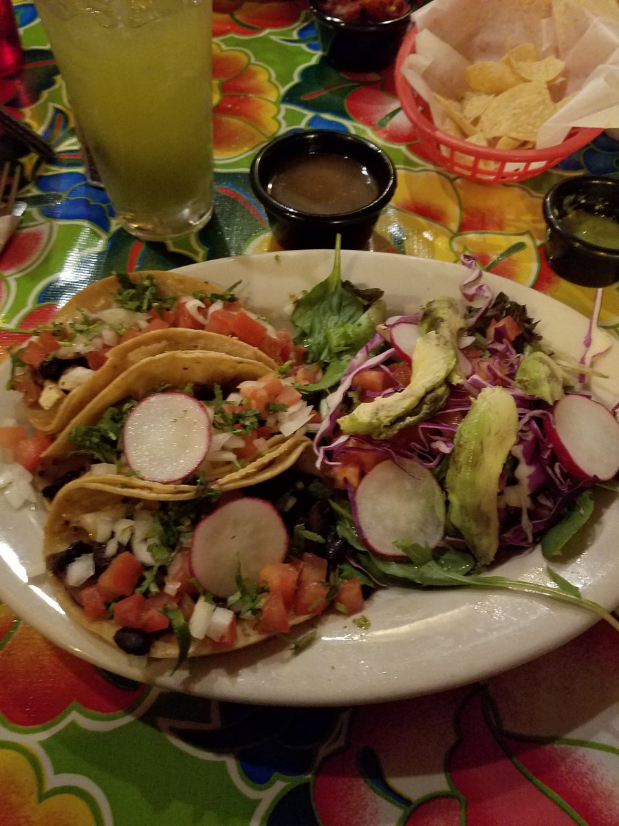 dbarbier's tweet photo. For you buddy @boggdrainer #meatfreesp the vegan tacos were fantastic https://t.co/Md34vT4g8w
