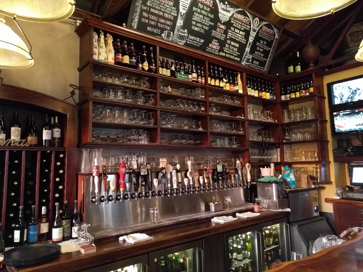 lovethatbrew's tweet photo. Stop #1 on the brew tasting trip. #thebackabbey. https://t.co/mAA0SanI2W