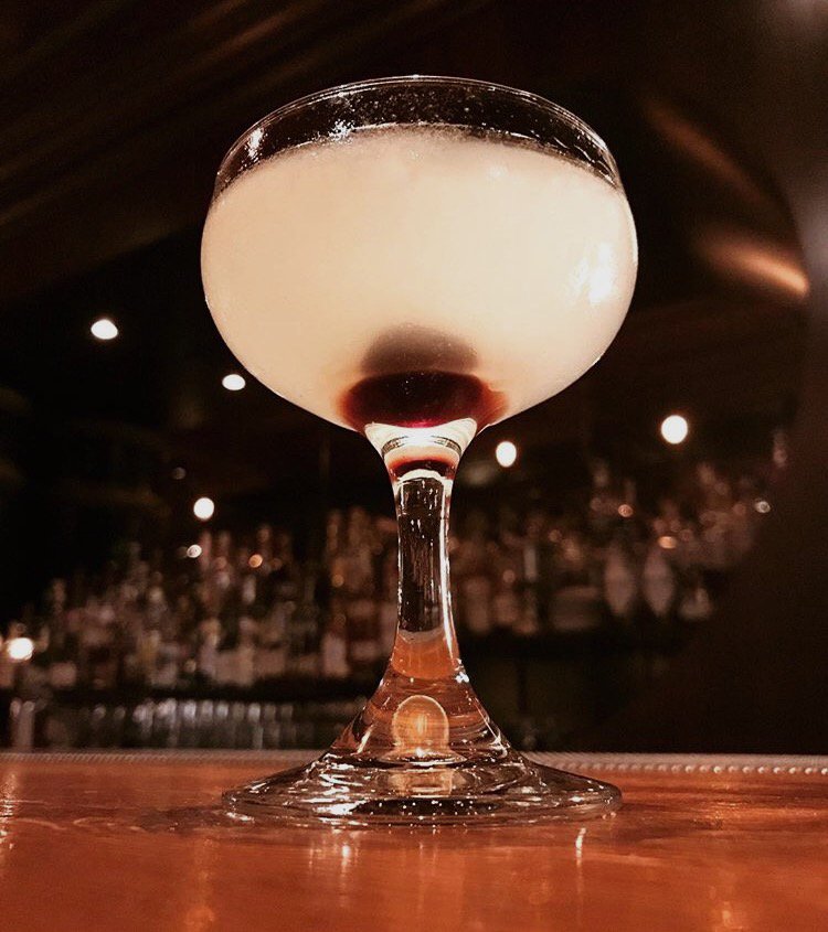 ‘The Last Word on the Glass’.
The <a href="/Phaidon/">𝕲𝖗𝖆𝖈𝖊 𝖀𝖓𝖉𝖊𝖗 𝕻𝖗𝖊𝖘𝖘𝖚𝖗𝖊</a> ‘Where Bartenders Drink’ is now out, with a Pourhouse feature!
Cheers!
#WhereBartendersDrink