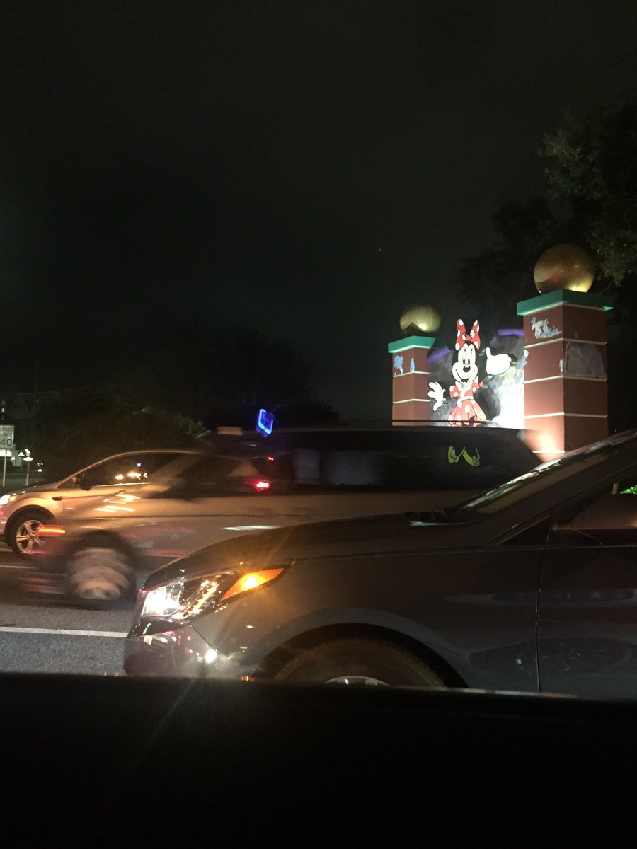 bauzzza's tweet photo. Times are hard @WaltDisneyWorld https://t.co/dBrSWHxhw8