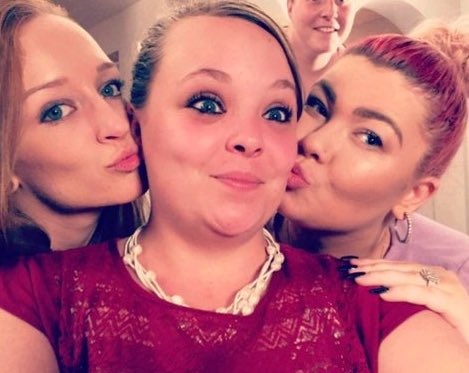AmberPfans's tweet photo. Safe to say, the girls are having a blast! @AmberLPortwood @CatelynnLowell @MaciBookoutMTV https://t.co/MqAZvhzYww
