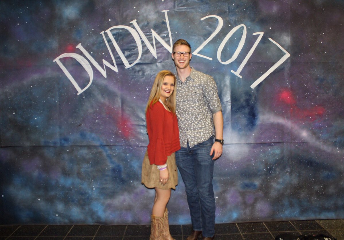 myah__rogers's tweet photo. #dwdw17 🚀💥🖖🏼🖤👽 https://t.co/6BATpA287H