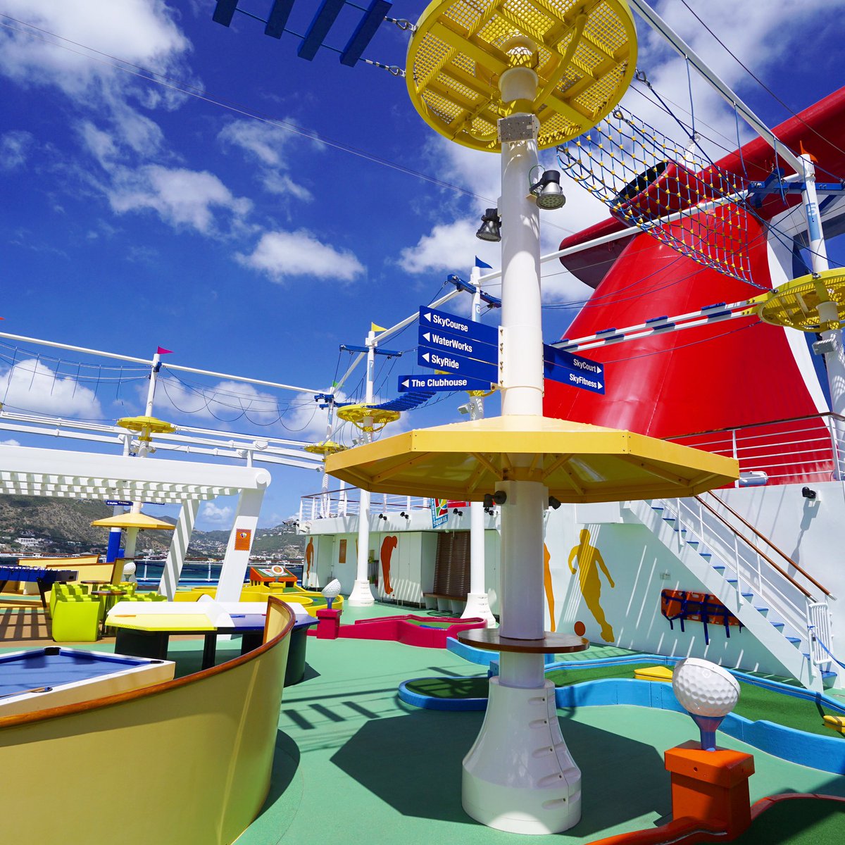 PopularCruising's tweet photo. The #SportSquare complex on @CarnivalCruise #CarnivalVista #HelloVista #cruise #travel https://t.co/J8vTGEAECP