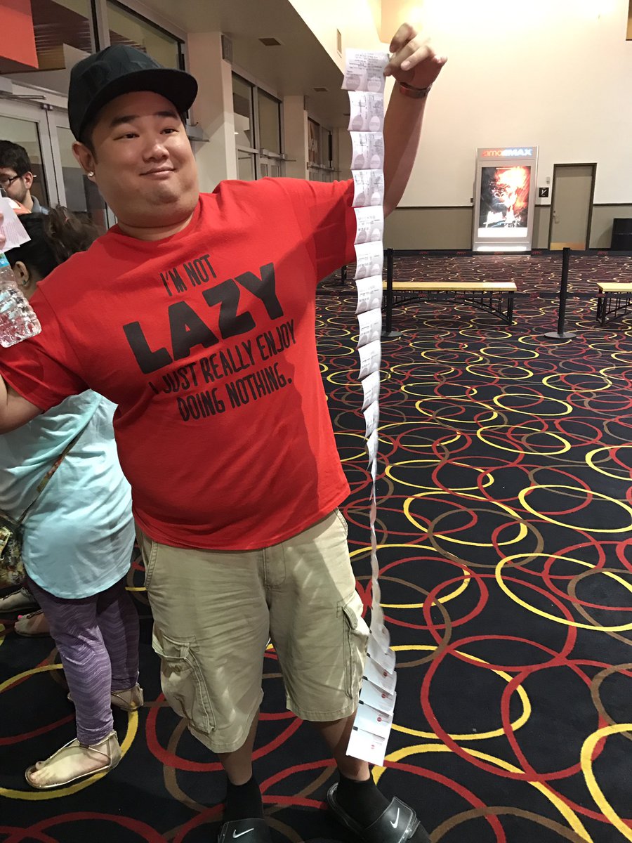 NeonNoKage_tv's tweet photo. Logan tonight #Logan #18Tickets #SQUAD https://t.co/OTFsasUoG3