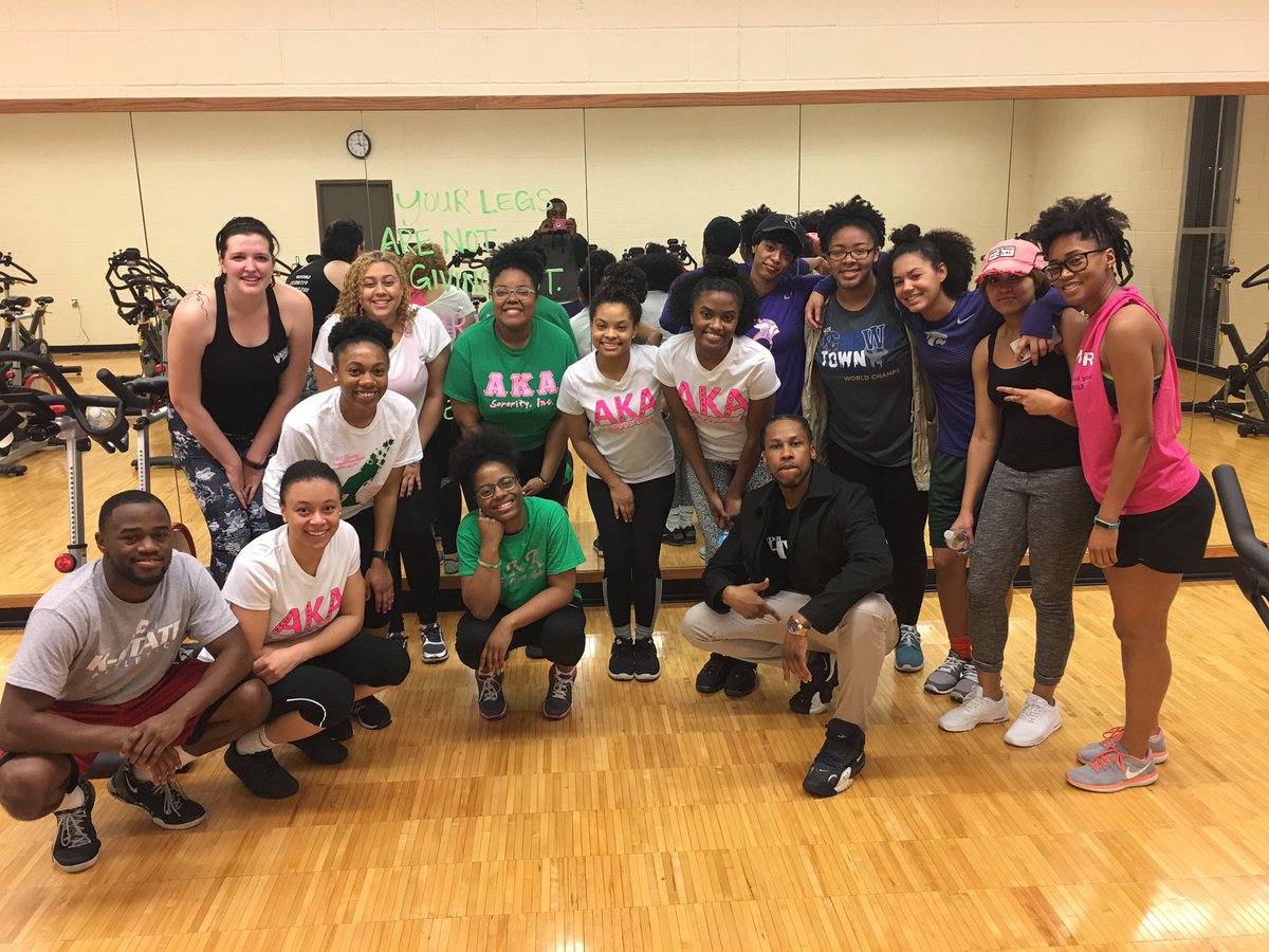 alltajb's tweet photo. Thanks to everyone who came out to our Cycling And Core Class tonight π΄π½ββοΈ #SweetKappaPi @KStateAKAs ππ https://t.co/cMYt4cphLT