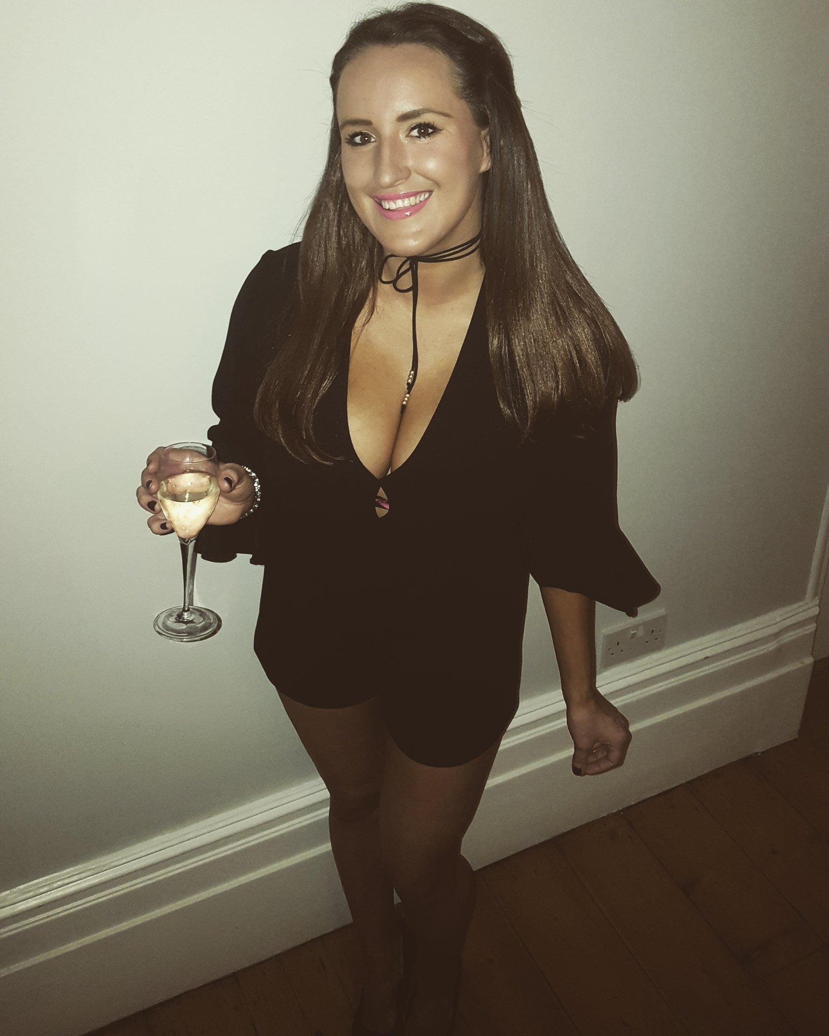 Andrea Lilly on X: 😚 t.copLpjjGcklI  X