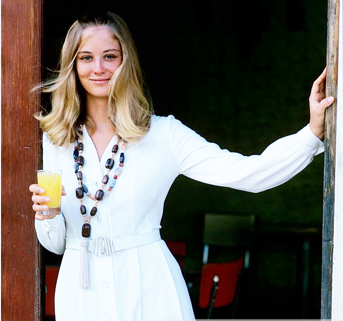 Happy 67th birthday to cybill shepherd, look at this cutie pie!  