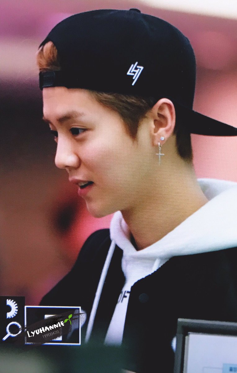 #LuHan #鹿晗 #루한 
170219 ICN ✈️✈️✈️